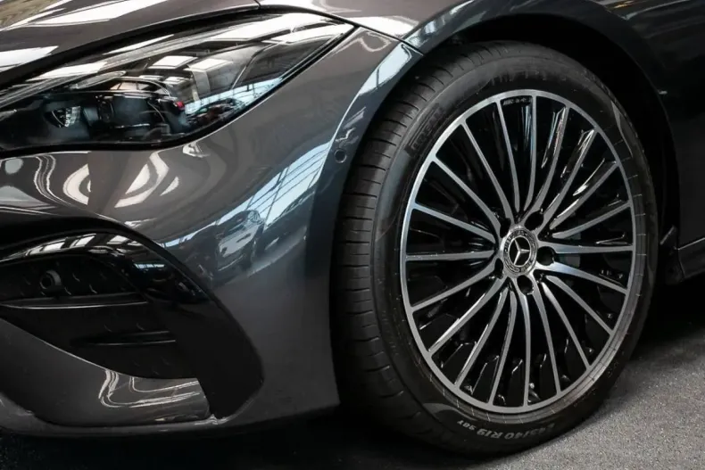 Mercedes-Benz CLE 300 din 2024 cu 14.880 km - oferta MER157448 - foto 3