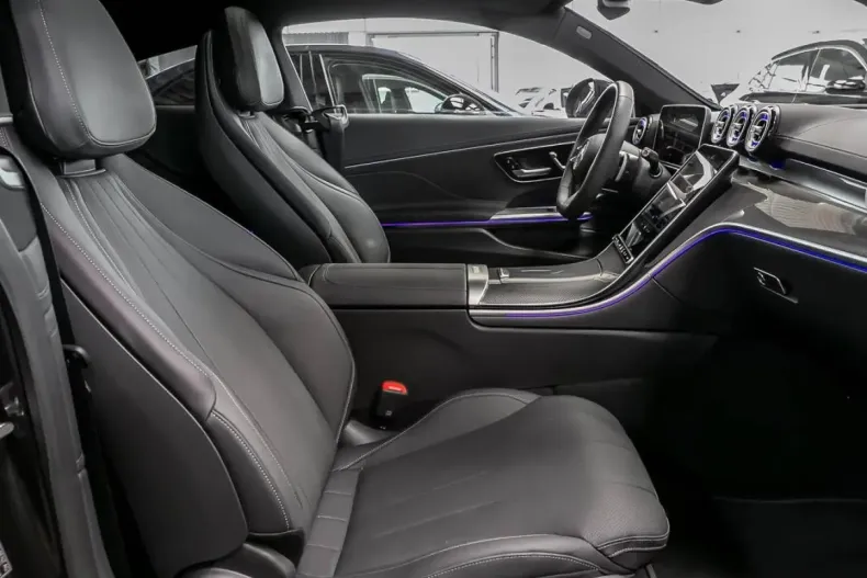 Mercedes-Benz CLE 300 din 2024 cu 14.880 km - oferta MER157448 - foto 5