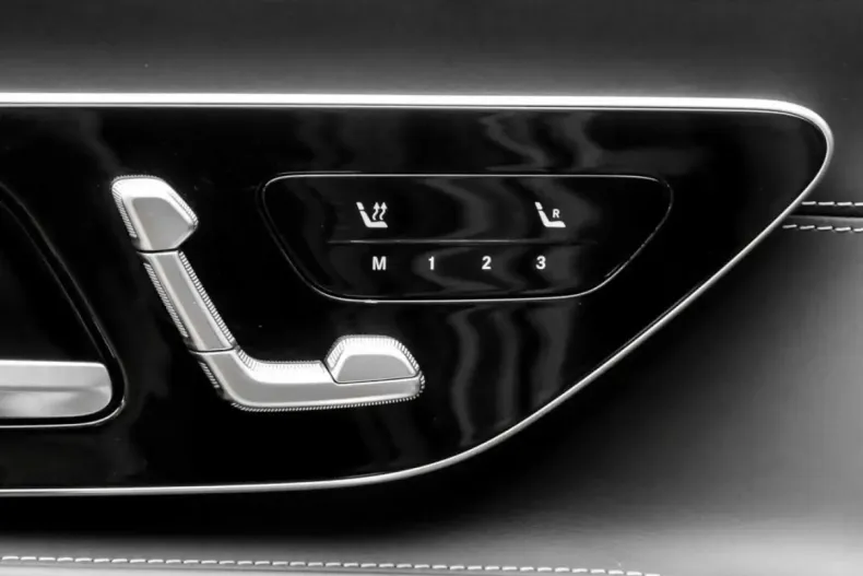 Mercedes-Benz AMG GT din 2024 cu 18.447 km - oferta MER157451 - foto 9