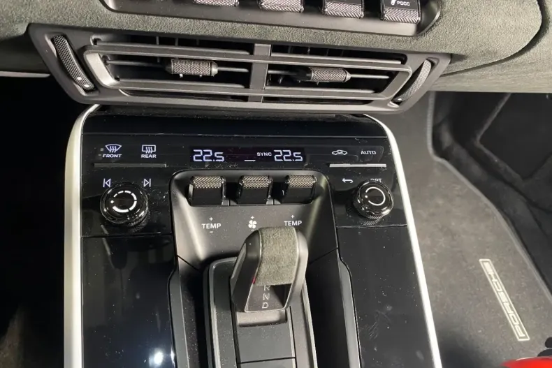 Porsche 992 din 2024 cu 2.200 km - oferta POR157454 - foto 18