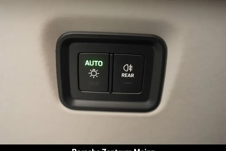 Porsche Cayenne din 2024 cu 12.268 km - oferta POR157468 - foto 26