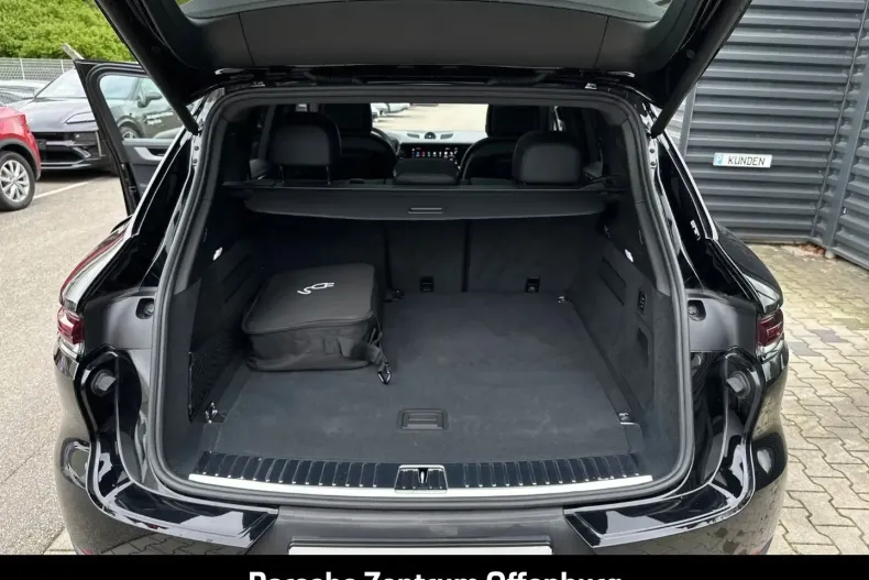 Porsche Cayenne din 2024 cu 23.769 km - oferta POR157477 - foto 11