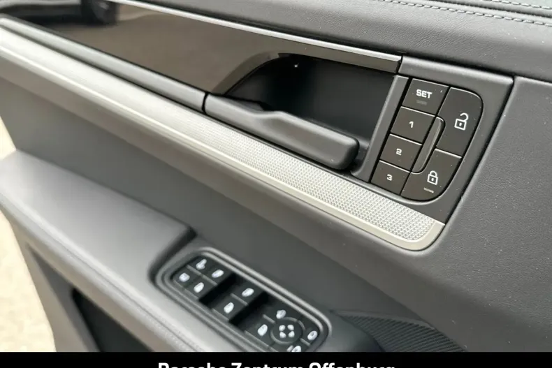 Porsche Cayenne din 2024 cu 23.769 km - oferta POR157477 - foto 18