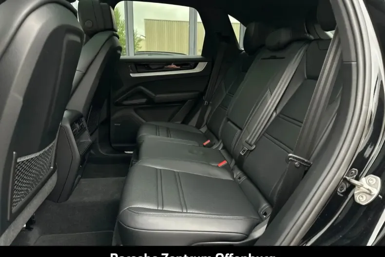 Porsche Cayenne din 2024 cu 23.769 km - oferta POR157477 - foto 19