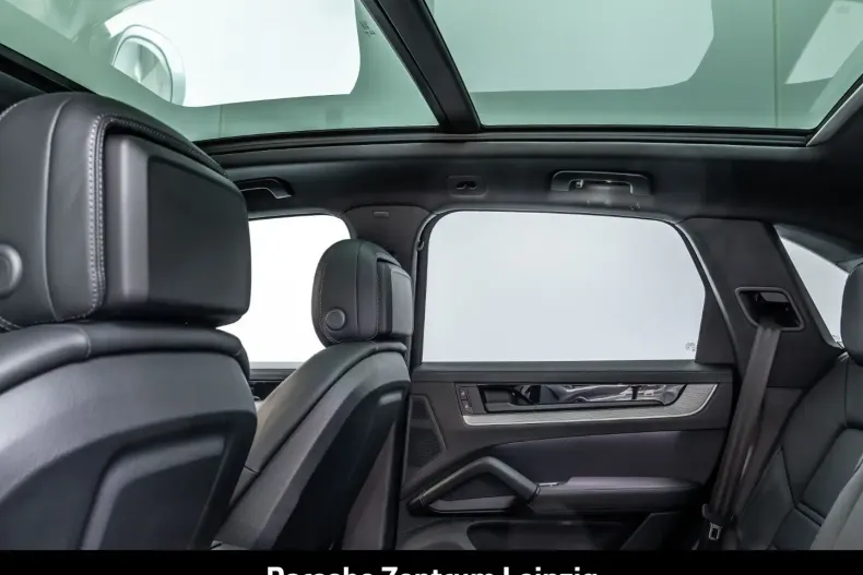 Porsche Cayenne din 2024 cu 16.657 km - oferta POR157484 - foto 19