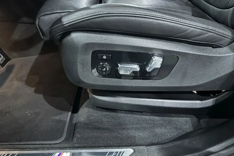 BMW X7 din 2024 cu 40.000 km - oferta BMW157486 - foto 24