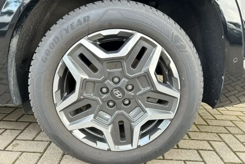 Hyundai SANTA FE din 2024 cu 32.882 km - oferta HYU157494 - foto 3