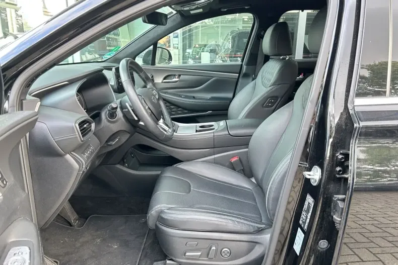 Hyundai SANTA FE din 2024 cu 32.882 km - oferta HYU157494 - foto 10