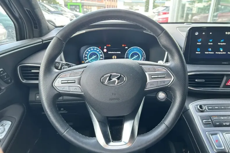 Hyundai SANTA FE din 2024 cu 32.882 km - oferta HYU157494 - foto 12