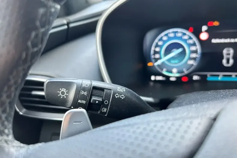 Hyundai SANTA FE din 2024 cu 32.882 km - oferta HYU157494 - foto 21