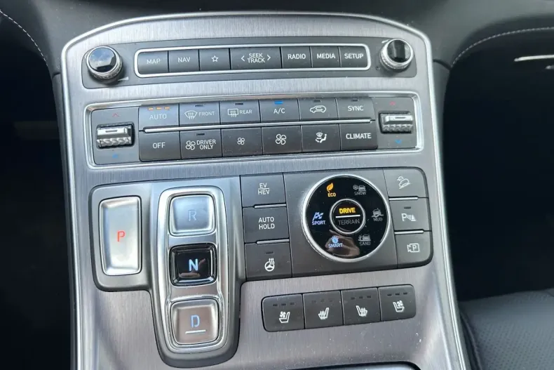 Hyundai SANTA FE din 2024 cu 32.882 km - oferta HYU157494 - foto 24