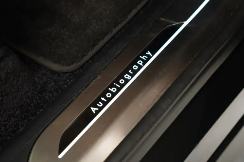 Land Rover Range Rover din 2024 cu 16.990 km - oferta LAN157496 - foto 16