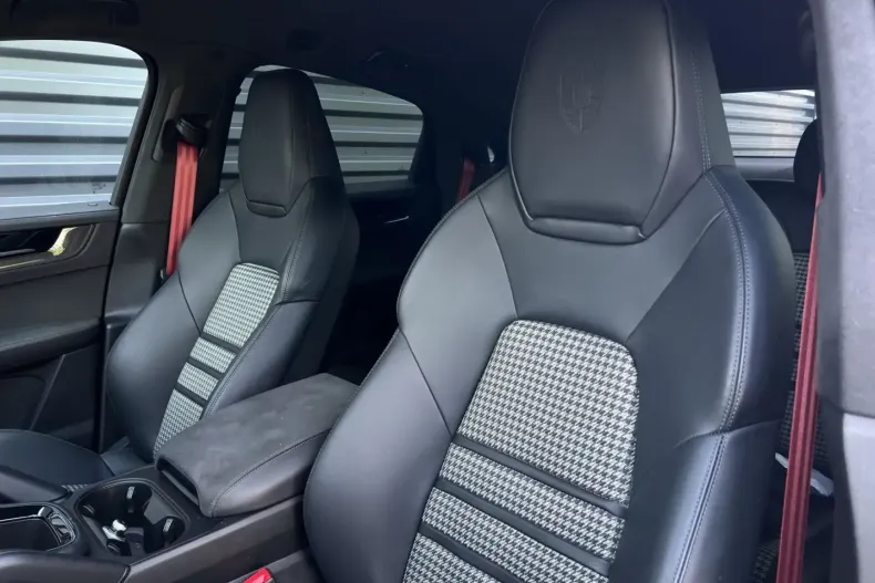 Porsche Cayenne din 2024 cu 13.900 km - oferta POR157512 - foto 16