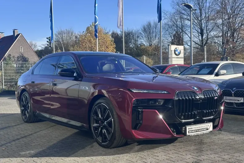 BMW i7 din 2024 cu 1.247 km - oferta BMW157517 - foto 1