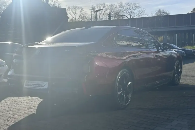 BMW i7 din 2024 cu 1.247 km - oferta BMW157517 - foto 2