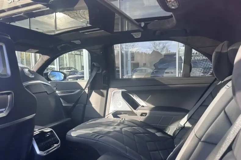 BMW i7 din 2024 cu 1.247 km - oferta BMW157517 - foto 21