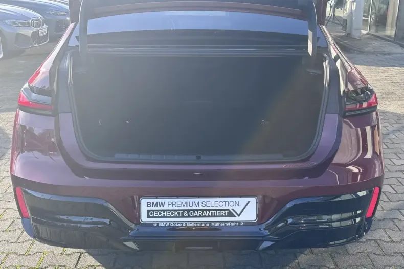 BMW i7 din 2024 cu 1.247 km - oferta BMW157517 - foto 28