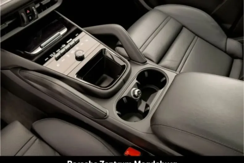 Porsche Cayenne din 2024 cu 21.136 km - oferta POR157518 - foto 21