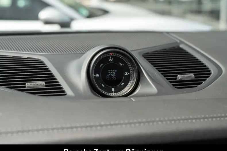 Porsche Cayenne din 2024 cu 18.415 km - oferta POR157519 - foto 29