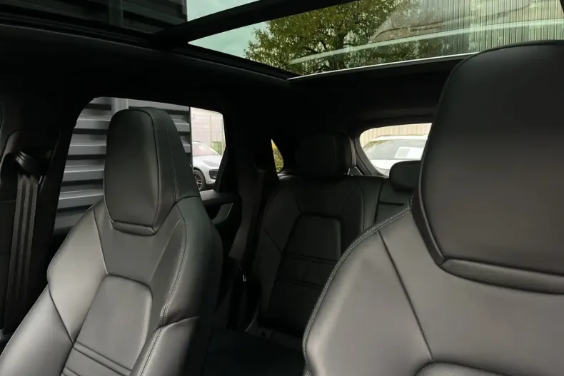 Porsche Cayenne din 2025 cu 8.984 km - oferta POR157521 - foto 5