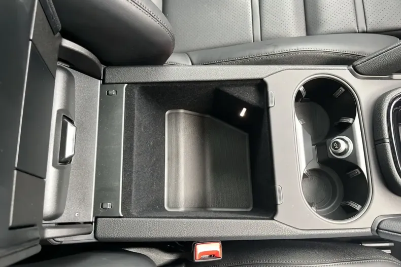 Porsche Cayenne din 2025 cu 8.984 km - oferta POR157521 - foto 24