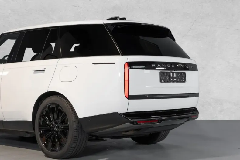 Land Rover Range Rover din 2024 cu 13.512 km - oferta LAN157522 - foto 11