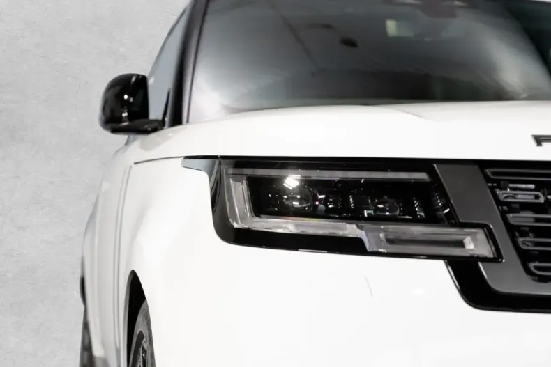 Land Rover Range Rover din 2024 cu 13.512 km - oferta LAN157522 - foto 13