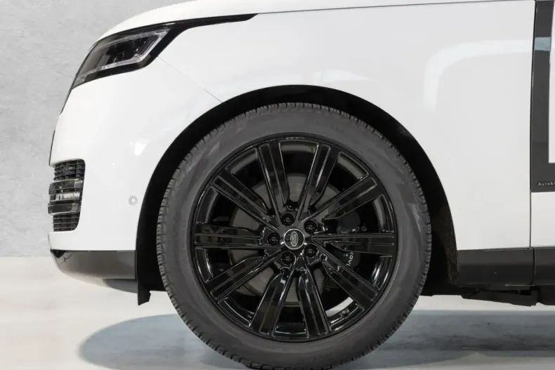 Land Rover Range Rover din 2024 cu 13.512 km - oferta LAN157522 - foto 15