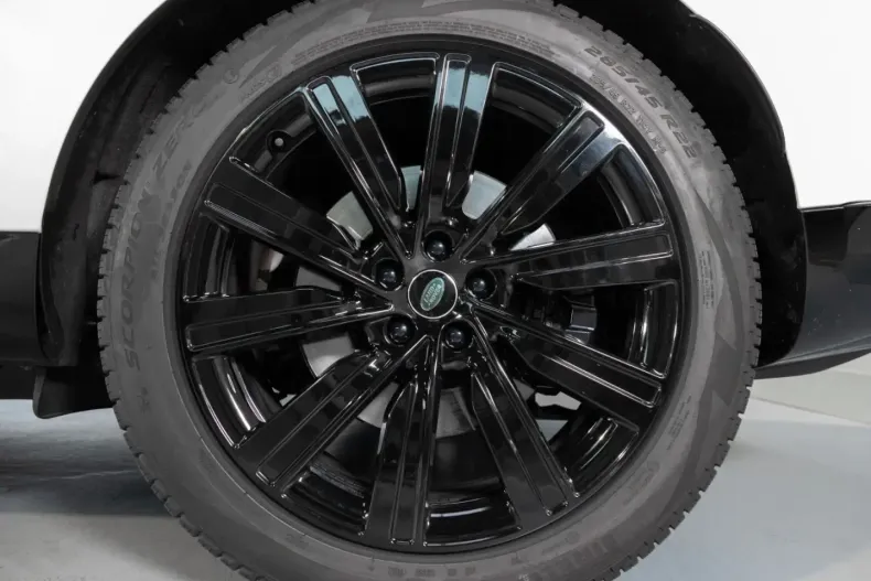 Land Rover Range Rover din 2024 cu 13.512 km - oferta LAN157522 - foto 18