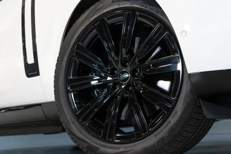 Land Rover Range Rover din 2024 cu 13.512 km - oferta LAN157522 - foto 20