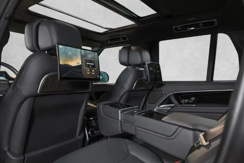 Land Rover Range Rover din 2024 cu 13.512 km - oferta LAN157522 - foto 22