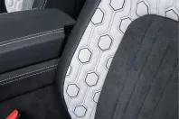 Land Rover Defender din 2024 cu 11.000 km - oferta LAN157523 - foto 15