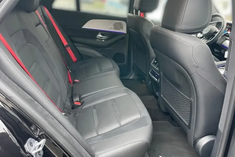 Mercedes-Benz GLE 53 AMG din 2025 cu 8.318 km - oferta MER157524 - foto 11