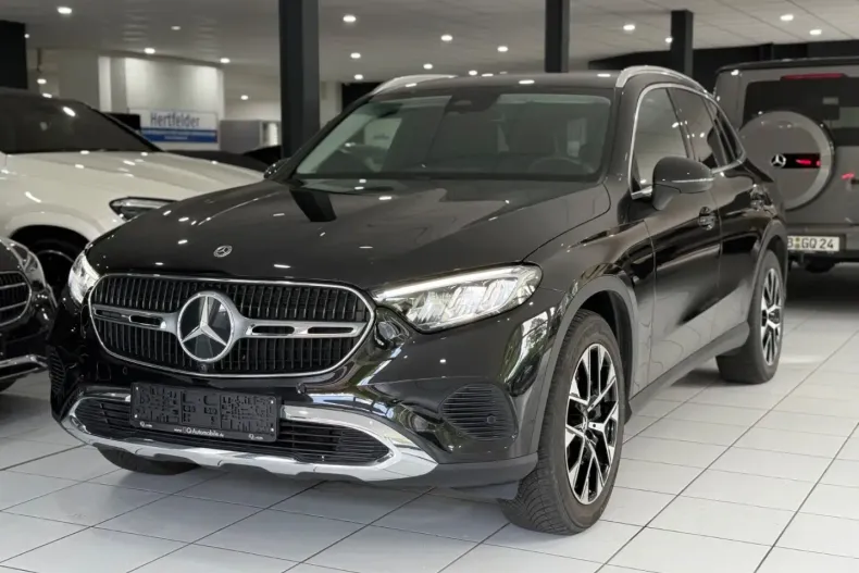 Mercedes-Benz GLC 220 din 2024 cu 30.600 km - oferta MER157525 - foto 1