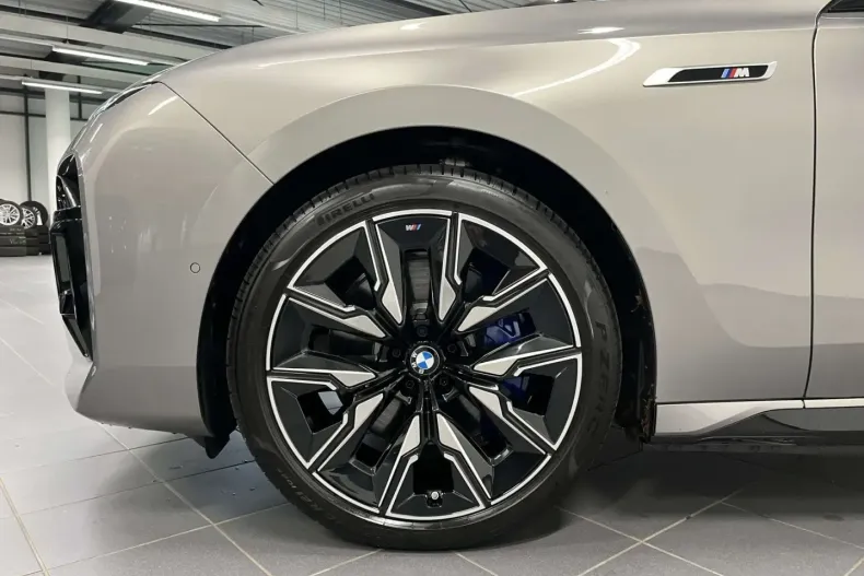 BMW i7 din 2024 cu 1.687 km - oferta BMW157529 - foto 7