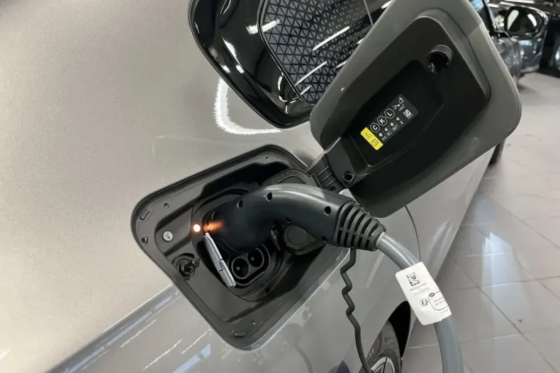 BMW i7 din 2024 cu 1.687 km - oferta BMW157529 - foto 24