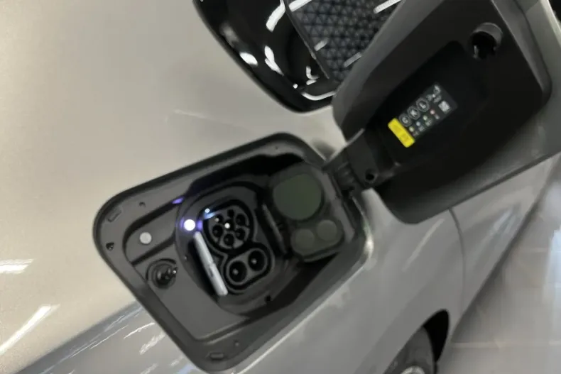 BMW i7 din 2024 cu 1.687 km - oferta BMW157529 - foto 27