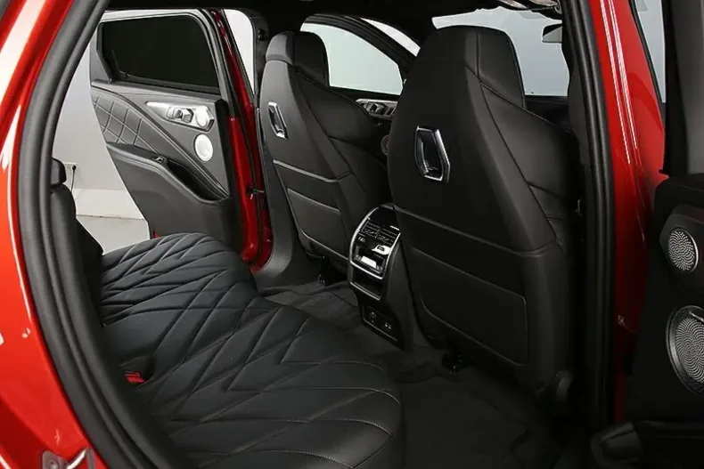 BMW XM din 2024 cu 2.300 km - oferta BMW157530 - foto 7