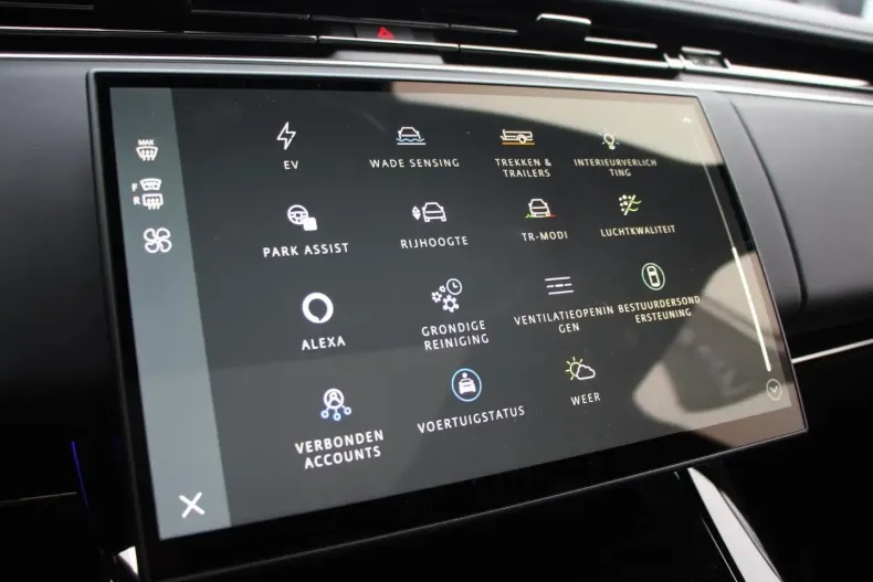 Land Rover Range Rover Sport din 2024 cu 10.484 km - oferta LAN157531 - foto 13