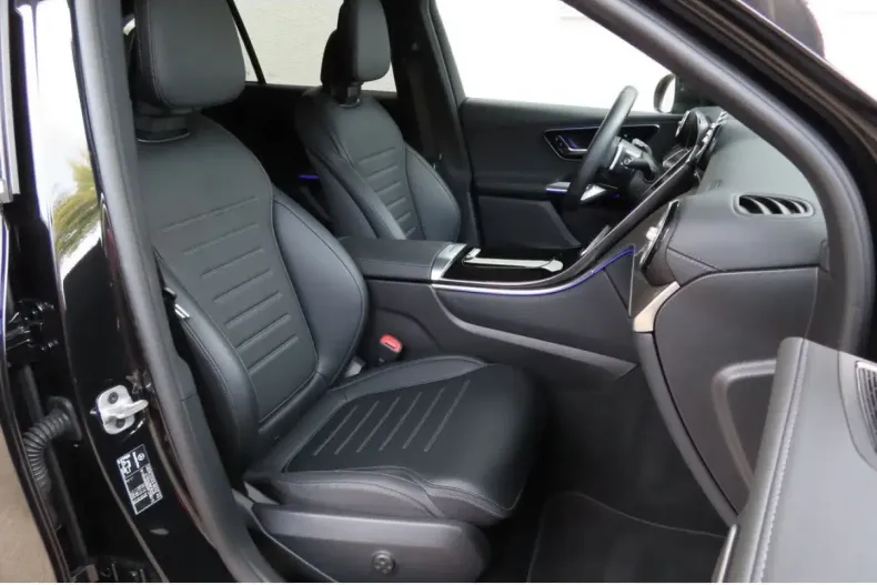 Mercedes-Benz GLC 200 din 2024 cu 13.635 km - oferta MER157533 - foto 10