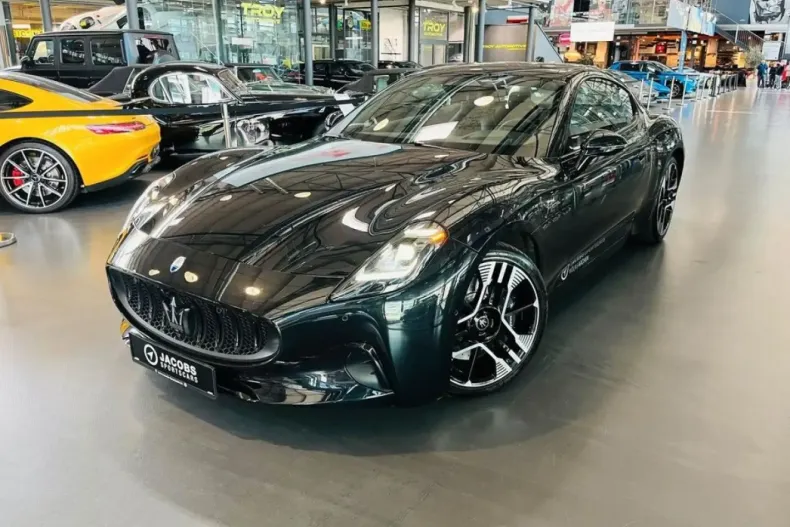Maserati Granturismo din 2024 cu 11.627 km - oferta MAS157537 - foto 1