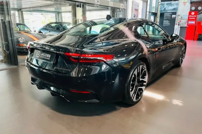 Maserati Granturismo din 2024 cu 11.627 km - oferta MAS157537 - foto 4