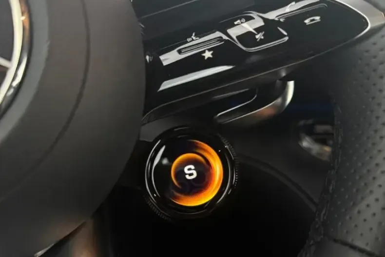 Mercedes-Benz SL 63 AMG din 2024 cu 19.598 km - oferta MER157540 - foto 26