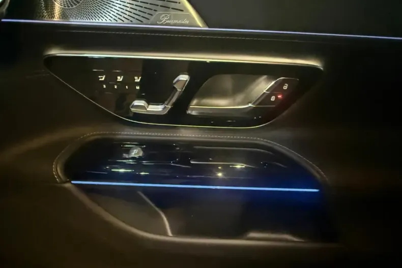 Mercedes-Benz SL 63 AMG din 2024 cu 19.598 km - oferta MER157540 - foto 43