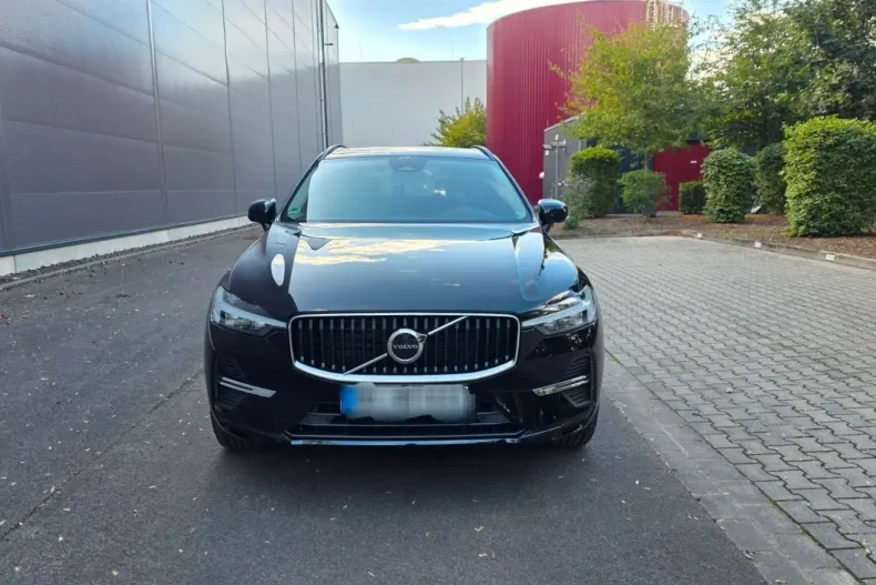 Volvo XC60 din 2022 cu 39.000 km - oferta VOL157541 - foto 1