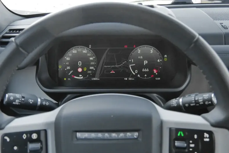 Land Rover Defender din 2024 cu 23.999 km - oferta LAN157544 - foto 14