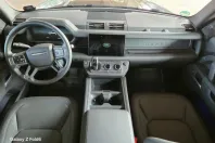 Land Rover Defender din 2024 cu 8.400 km - oferta LAN157547 - foto 9