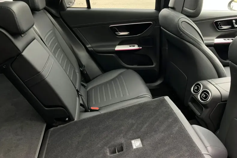Mercedes-Benz GLC 200 din 2024 cu 24.750 km - oferta MER157549 - foto 9