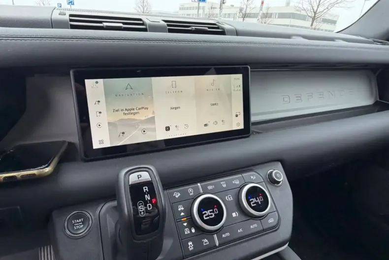 Land Rover Defender din 2024 cu 29.998 km - oferta LAN157554 - foto 13