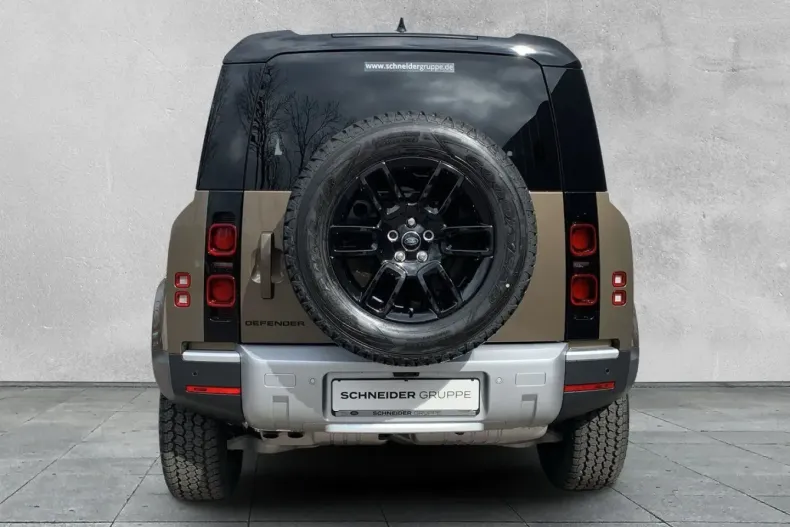 Land Rover Defender din 2025 cu 12.200 km - oferta LAN157559 - foto 7